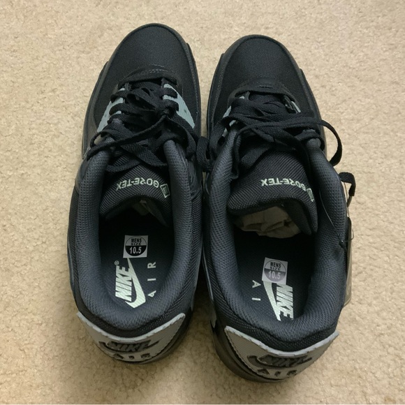Nike Air Max 90 GTX Gore Tex Mens 10.5 NIB - Picture 3 of 5